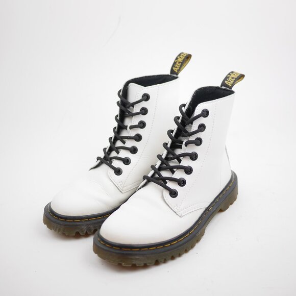 DOC MARTENS AirWair Women's 6 White leather boots ankle combat Dr. MARTENS LUANA - Picture 1 of 14